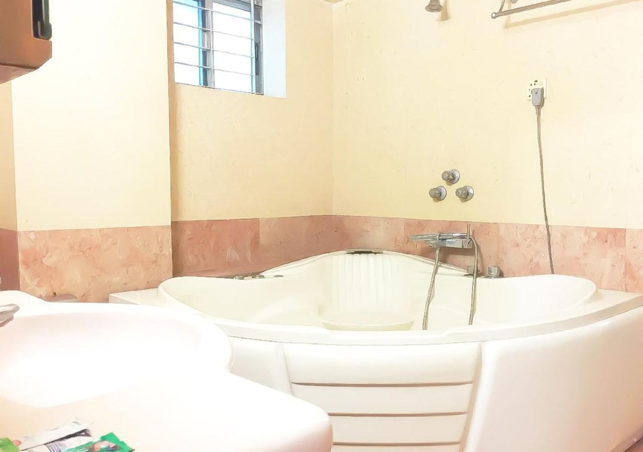 Maya Service Apt Guest House Dhaka Extérieur photo
